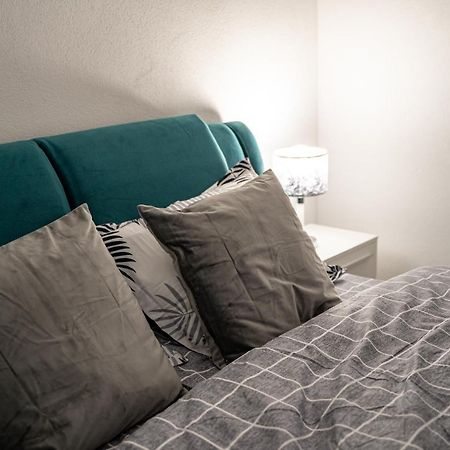 Cozy Apartment In Dumbravita Dumbravita  Ngoại thất bức ảnh